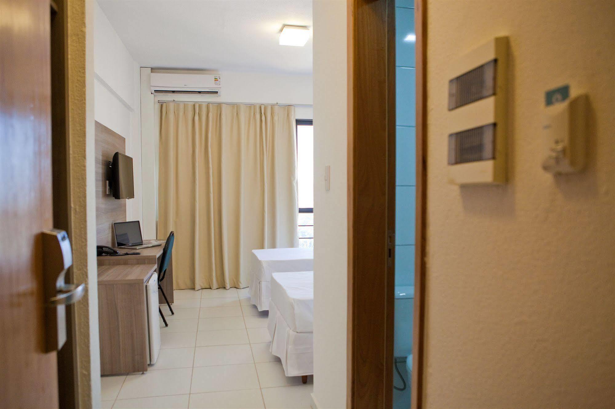 Getullio Hotel كويابا المظهر الخارجي الصورة